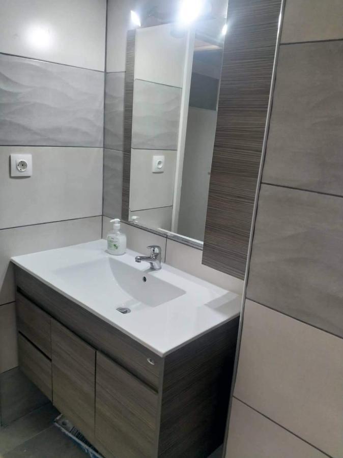 A Convenient Apartment In The Heart Of Athens Ngoại thất bức ảnh